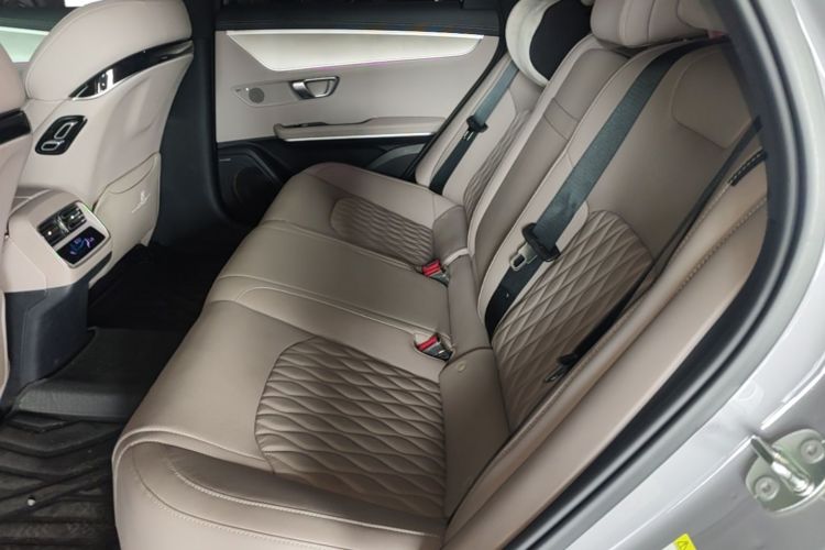 BYD Han 2024 #14 BYD Han 2024 изображение автомобиля #14