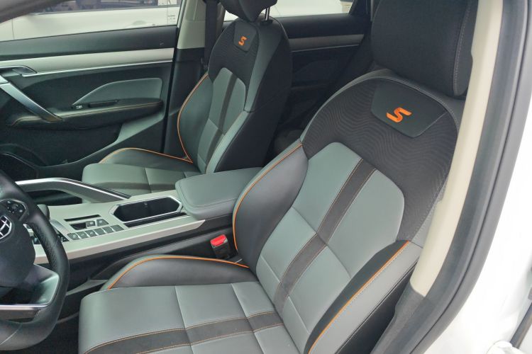 GEELY Coolray 2023 #14 GEELY Coolray 2023 car image #14