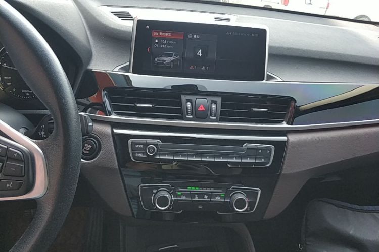 BMW X1 2020 imagen de coche #13