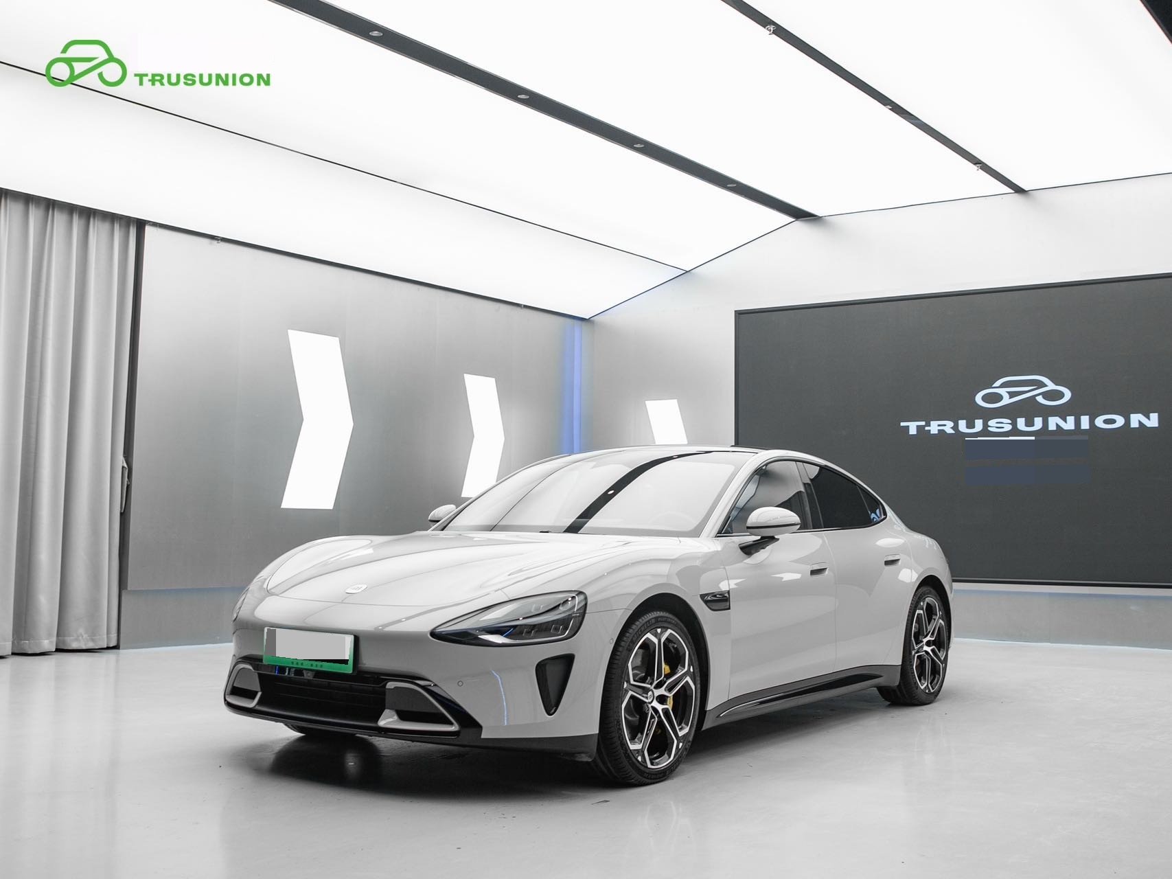 MI SU7 2025 car image 