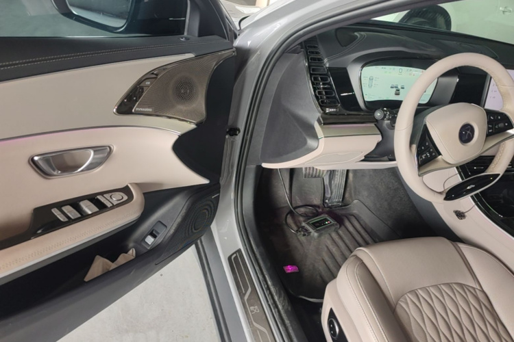 BYD Han 2024 #13 BYD Han 2024 изображение автомобиля #13