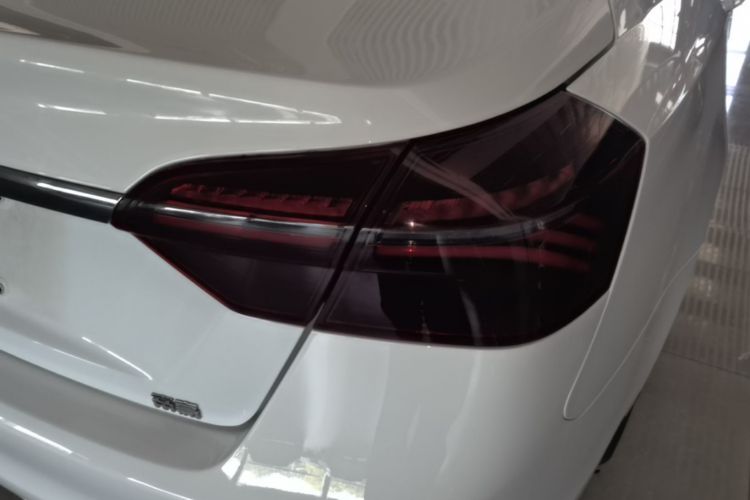 GEELY Emgrand 2020 #8 GEELY Emgrand 2020 car image #8