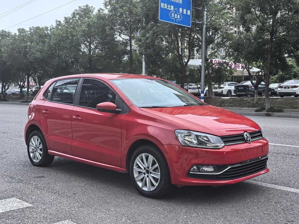 Volkswagen Polo 2015 immagine di auto #3
