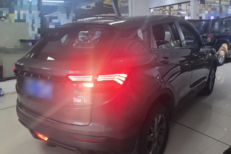 GEELY Coolray 2025 imagen de coche #7