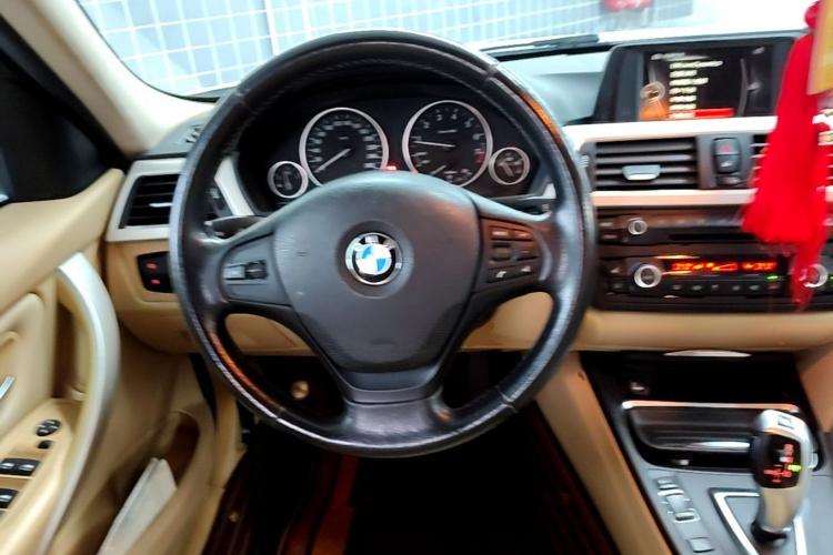 BMW 3 Series 2015 #12 BMW 3 Series 2015 car image #12