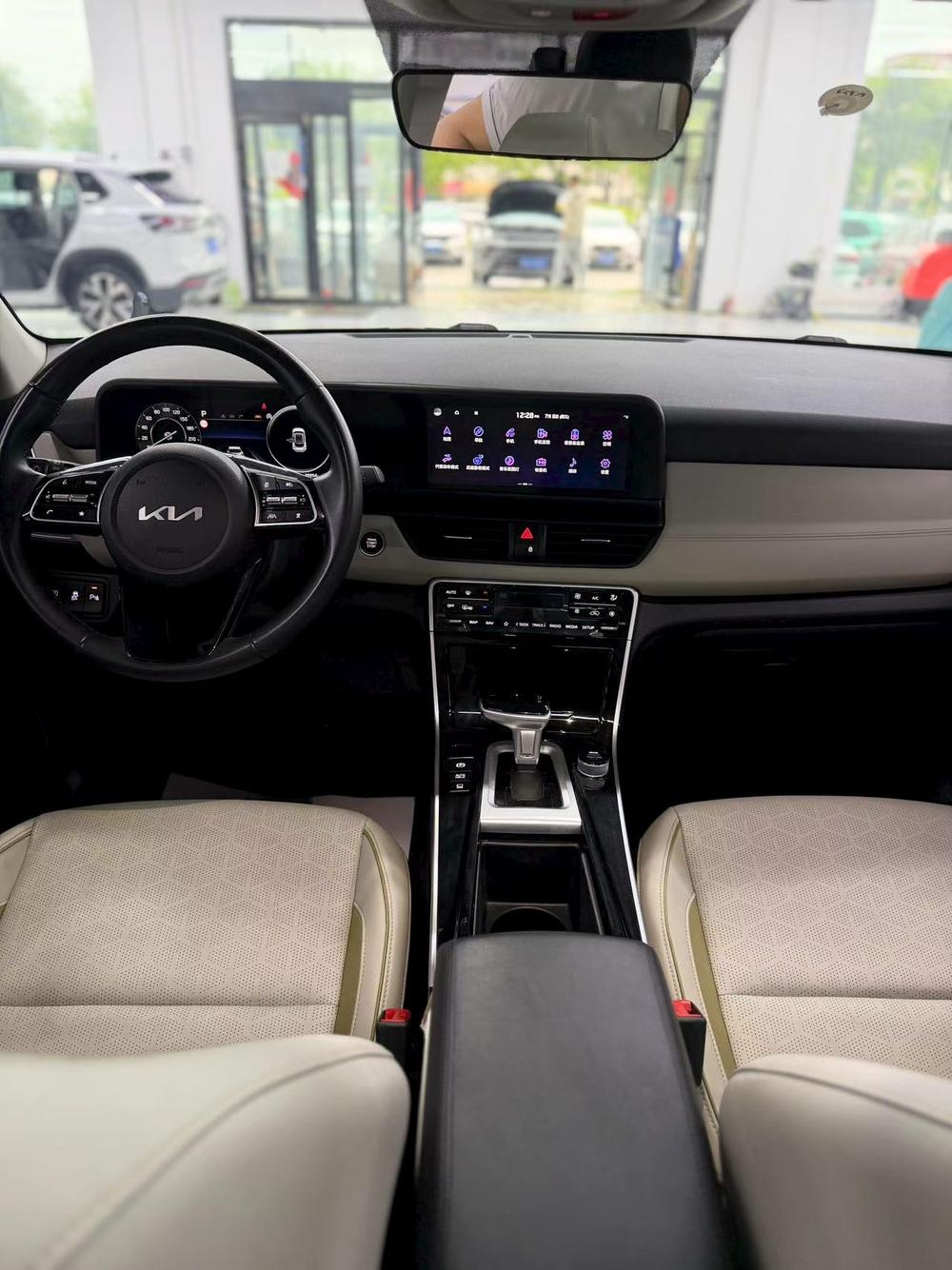 Kia Seltos 2023 #14 Kia Seltos 2023 car image #14
