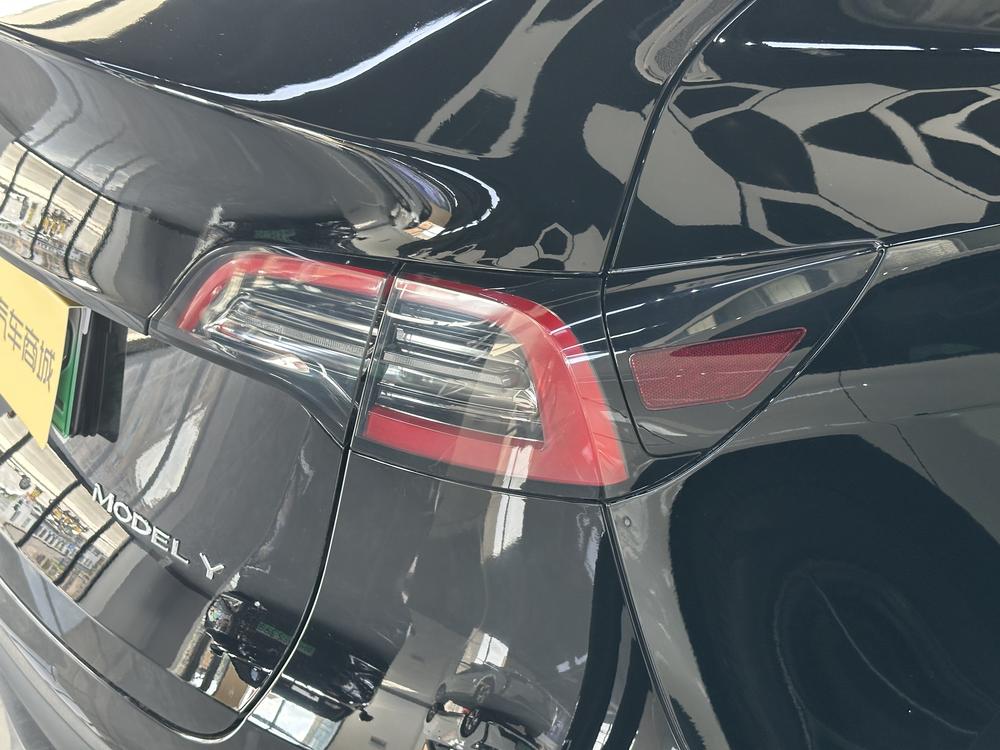 Tesla Model Y 2021 #8 Tesla Model Y 2021 car image #8