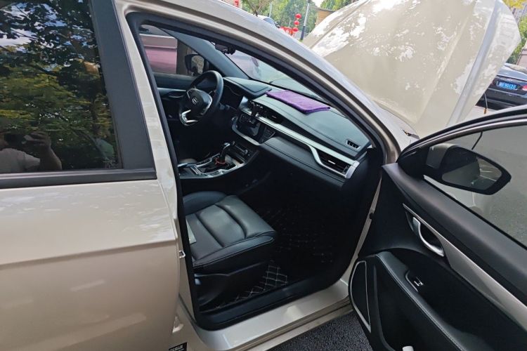 GEELY Emgrand 2020 #23 GEELY Emgrand 2020 car image #23