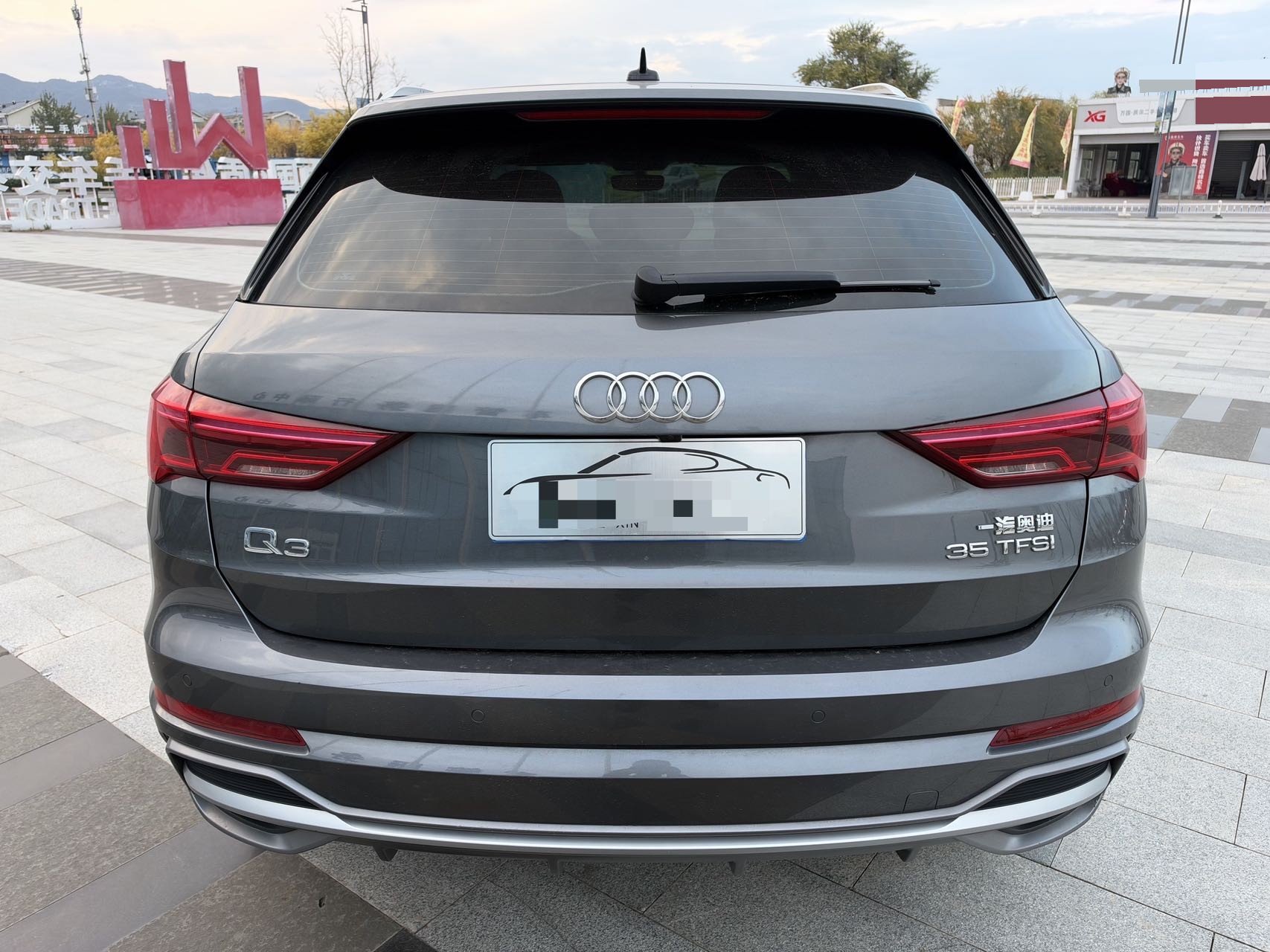 Audi Q3 2022 car image #8