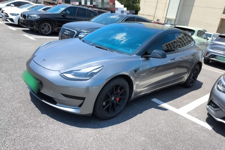 Tesla Model 3 2022 car image #2