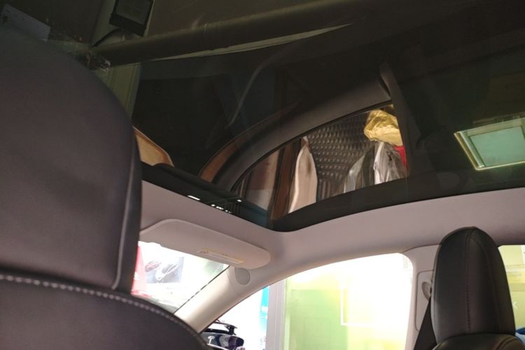 Tesla Model Y 2021 #18 Tesla Model Y 2021 car image #18