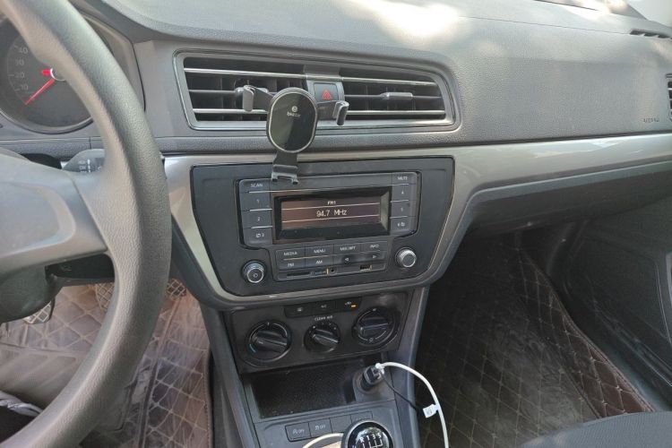 Volkswagen Lavida 2021 car image #13