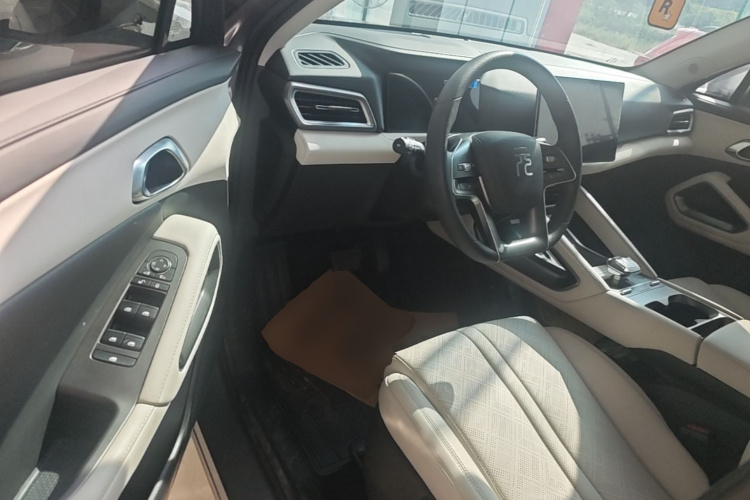 BYD YuanUP 2024 car image #16