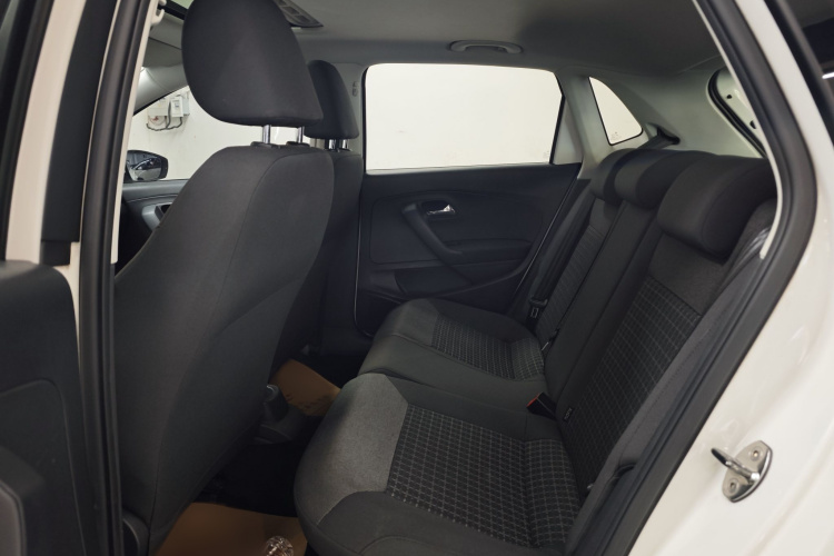 Volkswagen Polo 2016 #14 Volkswagen Polo 2016 car image #14