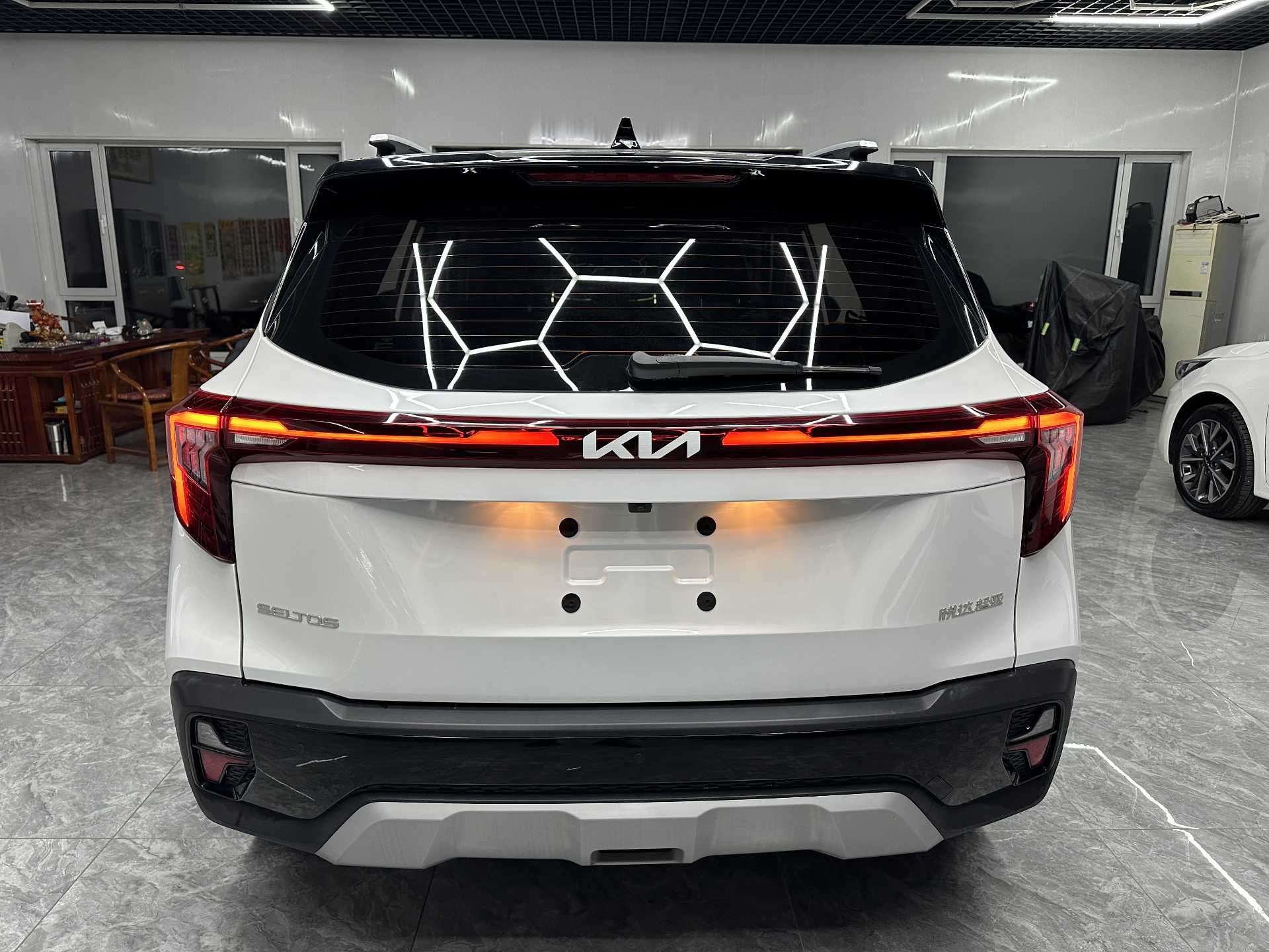 Kia Seltos 2023 #4 Kia Seltos 2023 car image #4