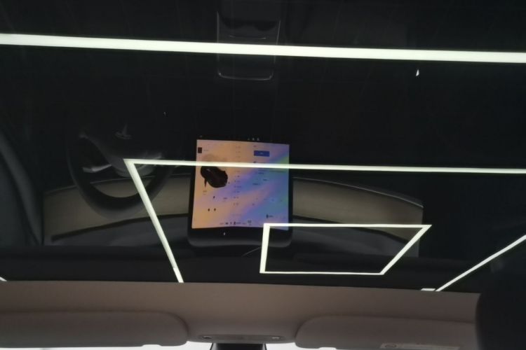 Tesla Model Y 2023 #18 Tesla Model Y 2023 car image #18