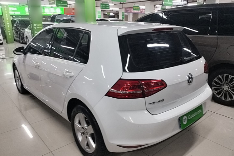 Volkswagen Golf 2016 car image #5