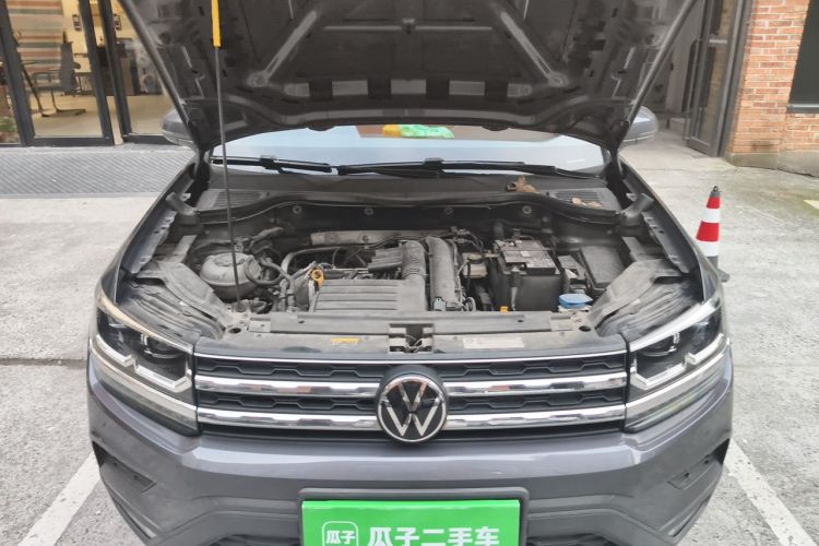 Volkswagen Tharu 2021 car image #22