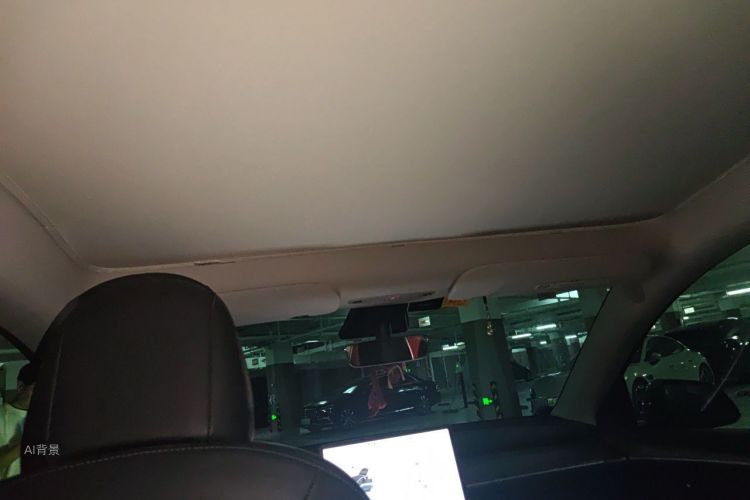 Tesla Model Y 2021 car image #20