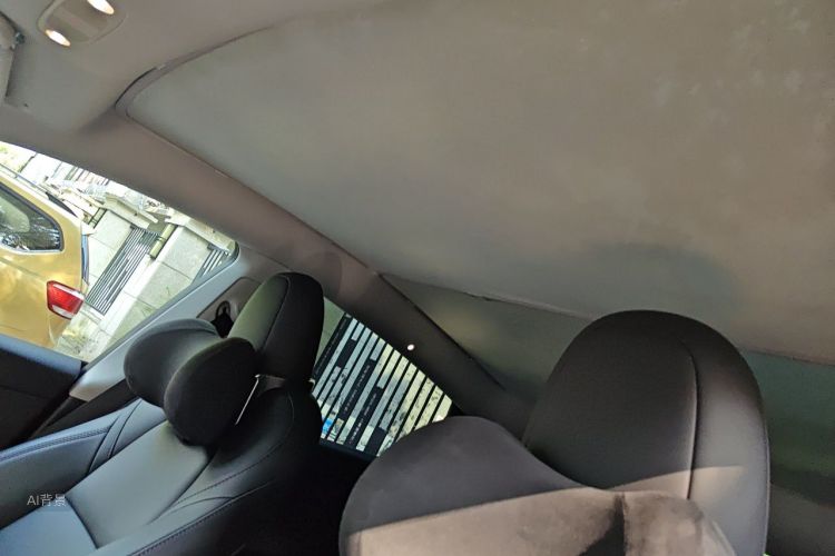 Tesla Model Y 2024 car image #20