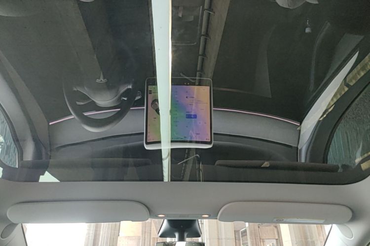 Tesla Model Y 2023 #18 Tesla Model Y 2023 car image #18