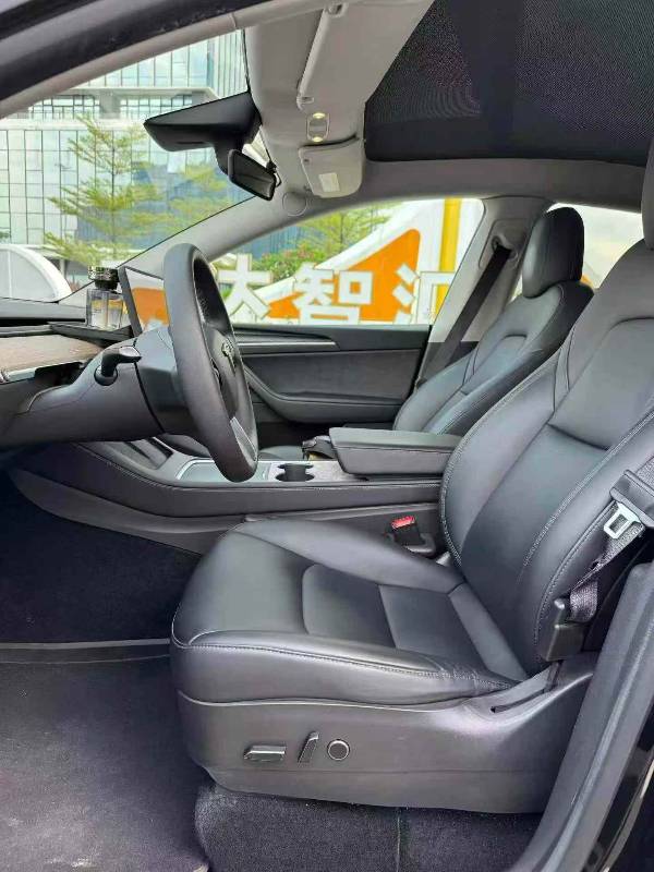 Tesla Model Y 2022 car image #6