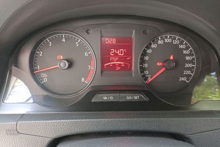 Volkswagen Santana 2016 car image #13