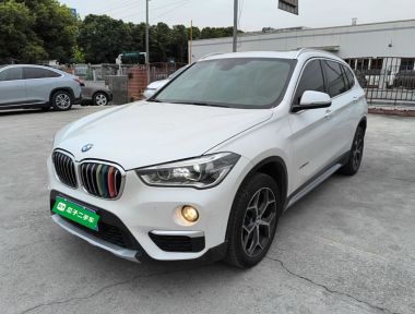BMW X1 2017 BMW X1 2017 car image