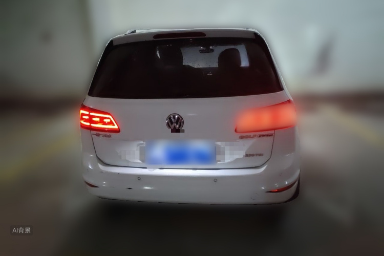 Volkswagen Golf 2019 car image #6