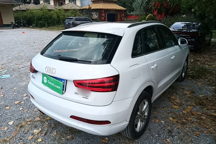 Audi Q3 2015 immagine di auto #7