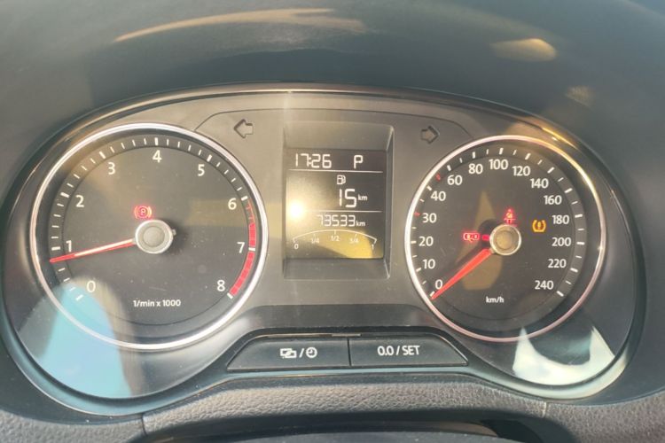 Volkswagen Polo 2015 #12 Volkswagen Polo 2015 car image #12