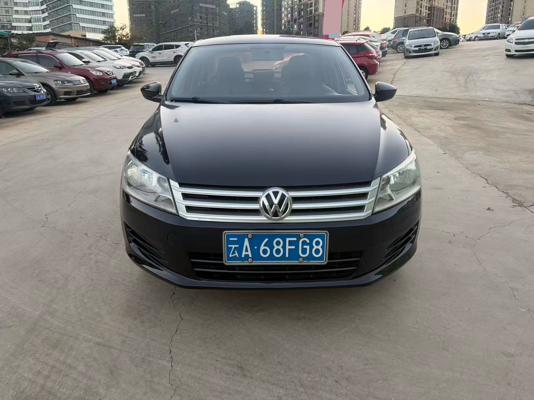 Volkswagen Santana 2015 car image #2
