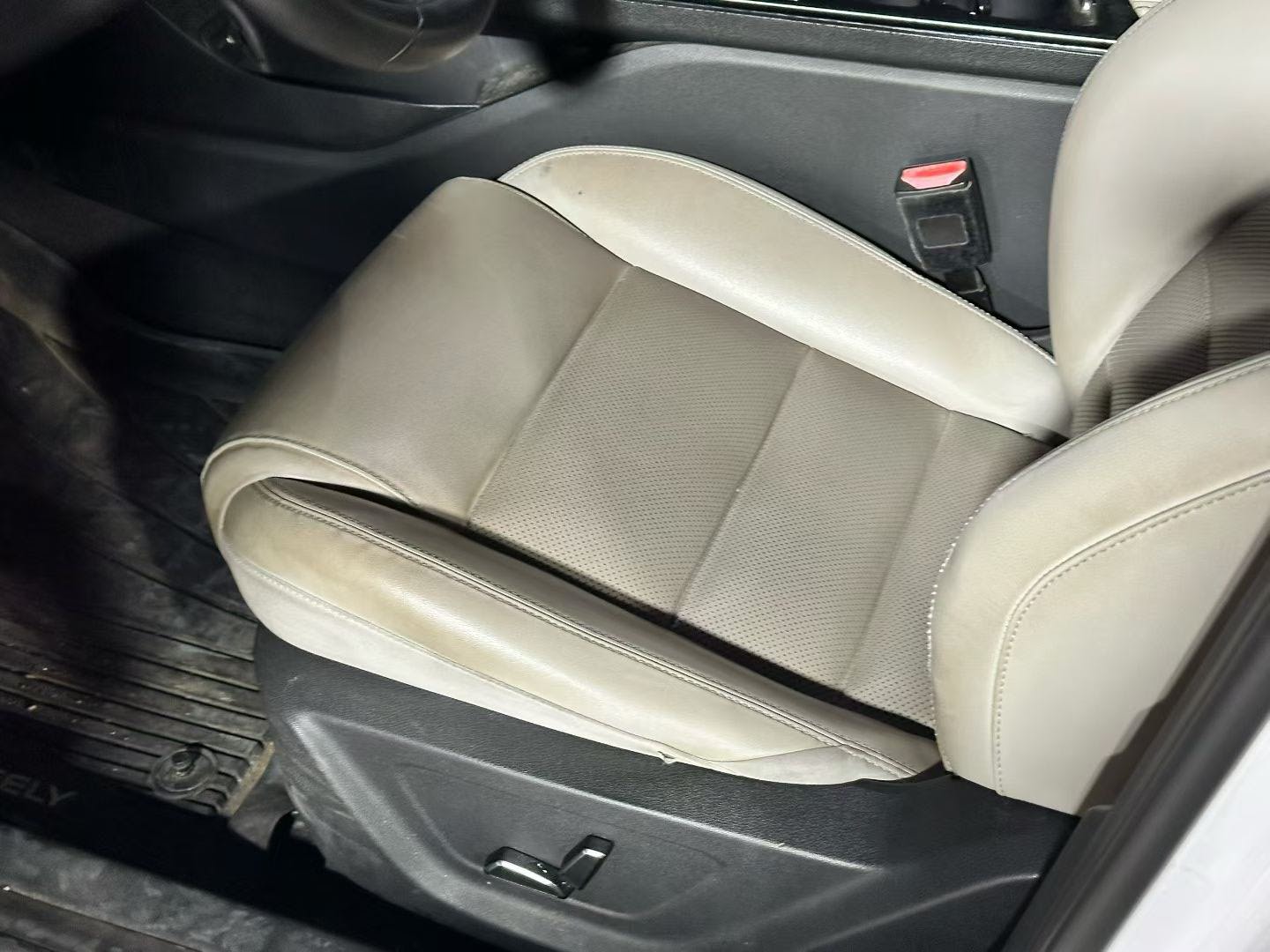 GEELY Binray 2018 car image #4