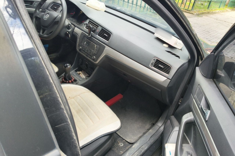 Volkswagen Lavida 2019 car image #25