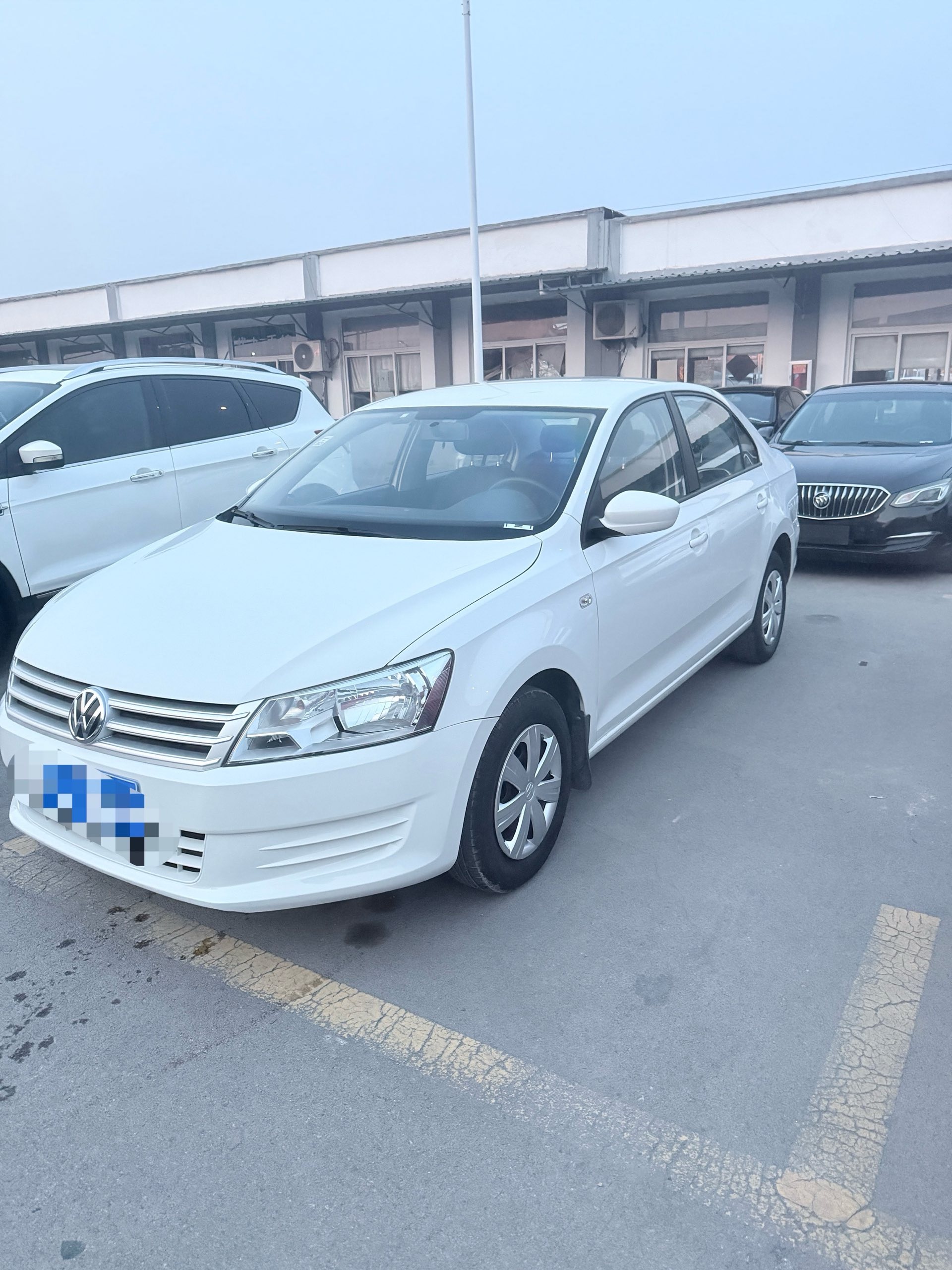 Volkswagen Santana 2015 car image 