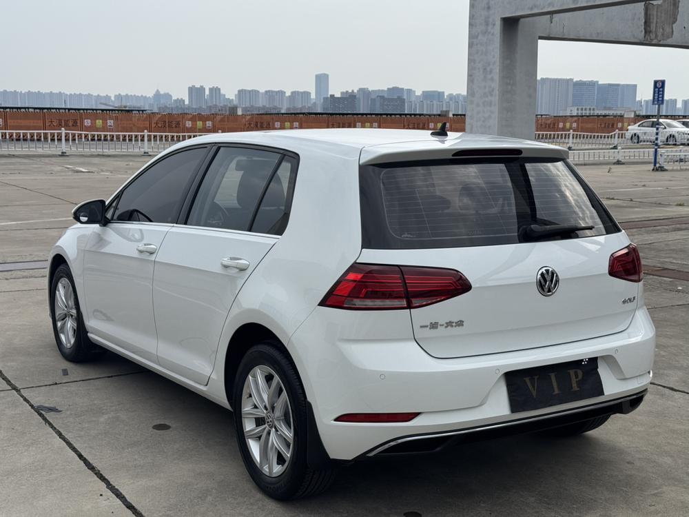 Volkswagen Golf 2019 #4 Volkswagen Golf 2019 car image #4