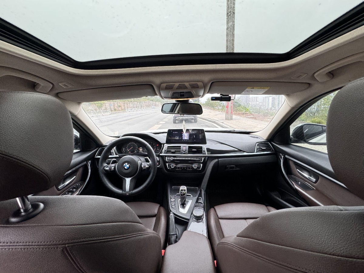 BMW 3 Series 2019 #6 BMW 3 Series 2019 صورة سيارة #6