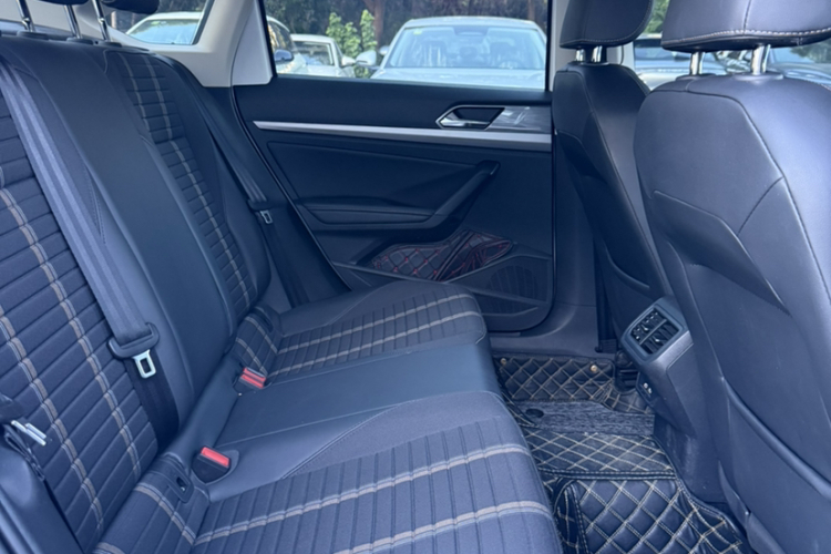 Volkswagen Lavida 2022 car image #14