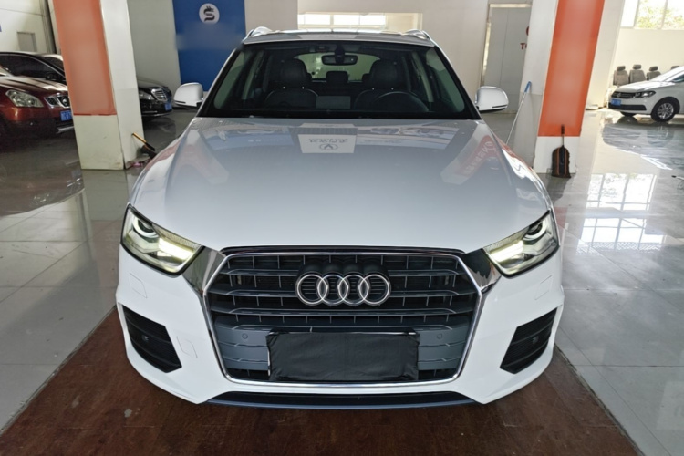 Audi Q3 2017 car image #3