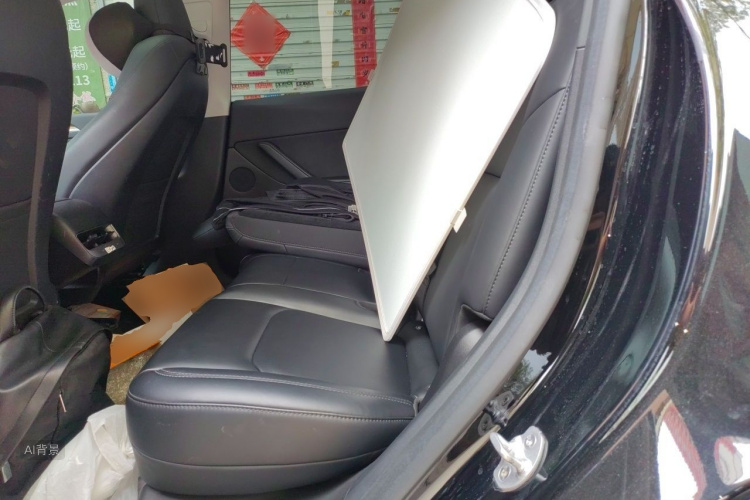 Tesla Model Y 2023 #19 Tesla Model Y 2023 car image #19
