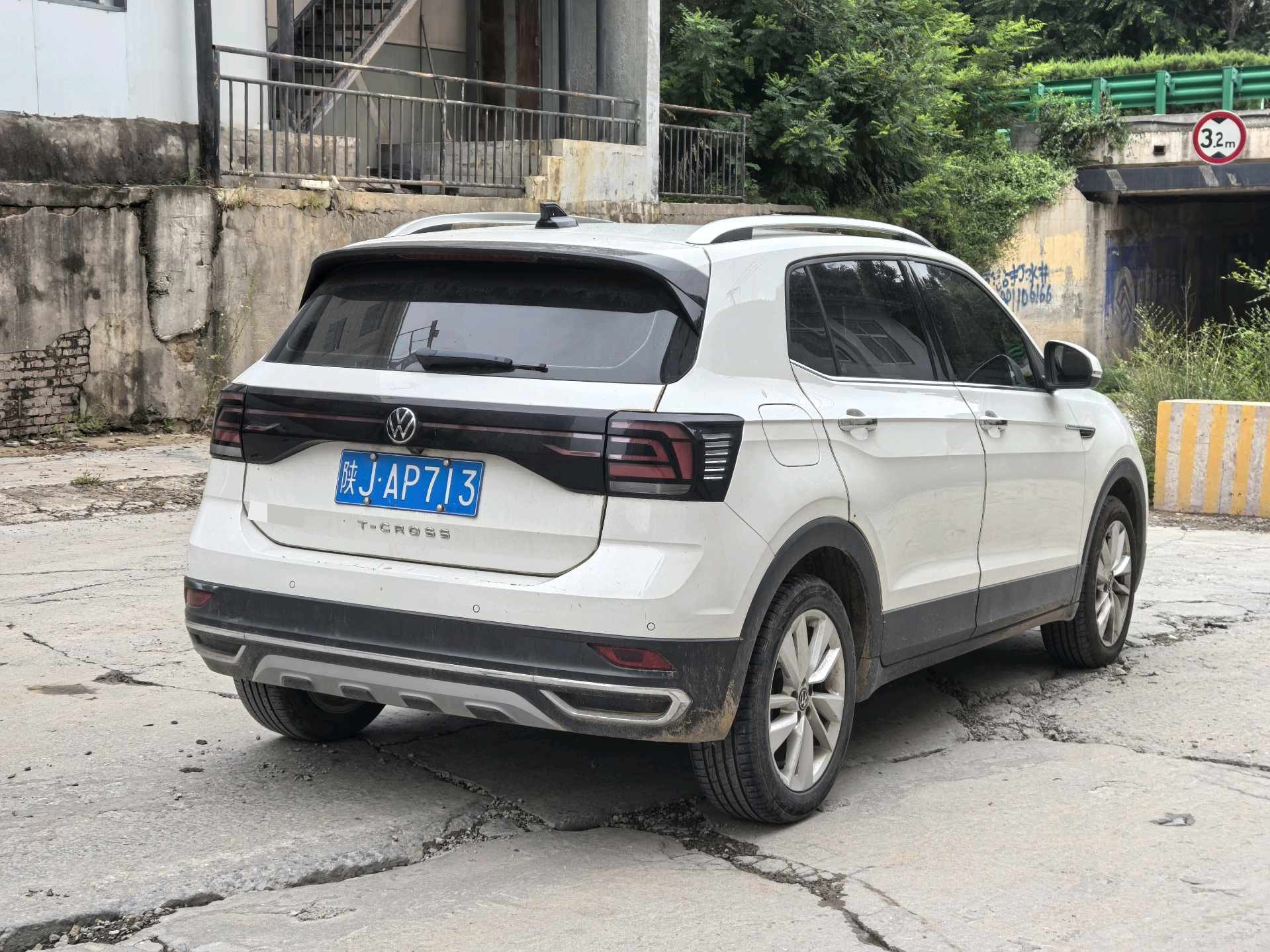 Volkswagen T-Cross 2022 immagine di auto #8