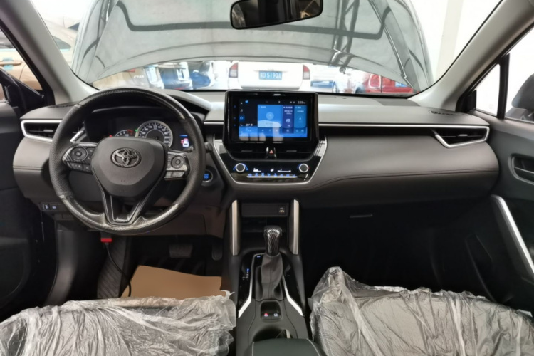 Toyota Corolla Cross 2023 #10 Toyota Corolla Cross 2023 car image #10