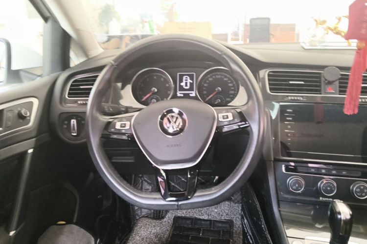 Volkswagen Golf 2020 #12 Volkswagen Golf 2020 car image #12