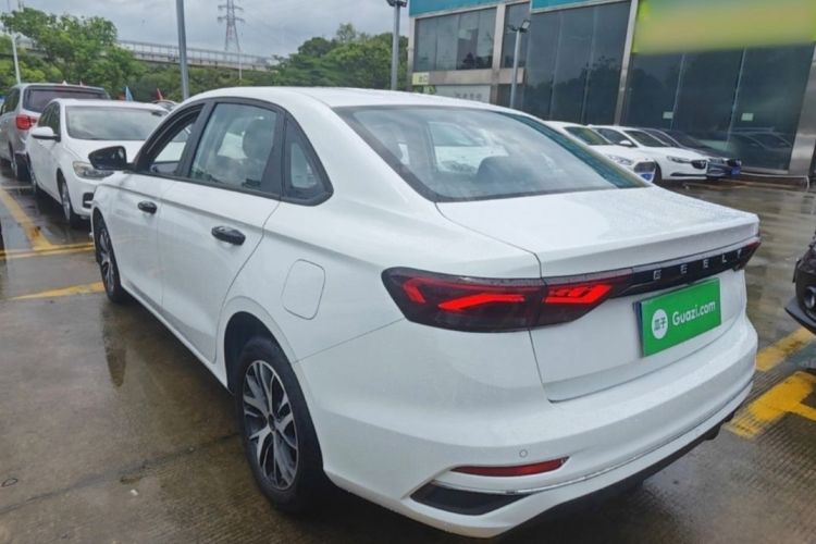 GEELY Emgrand 2023 #8 GEELY Emgrand 2023 car image #8