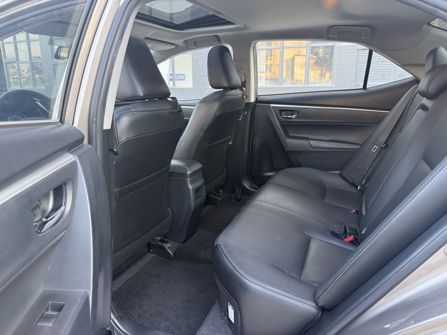 Toyota Corolla 2017 #6 Toyota Corolla 2017 car image #6