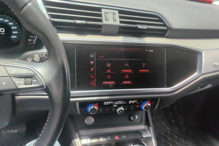 Audi Q3 2020 car image #15