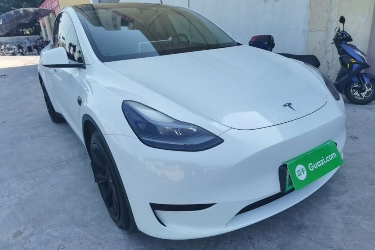 Tesla Model Y 2023 #6 Tesla Model Y 2023 car image #6