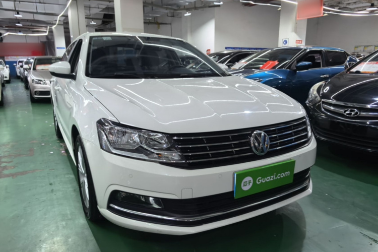 Volkswagen Lavida 2018 car image #4
