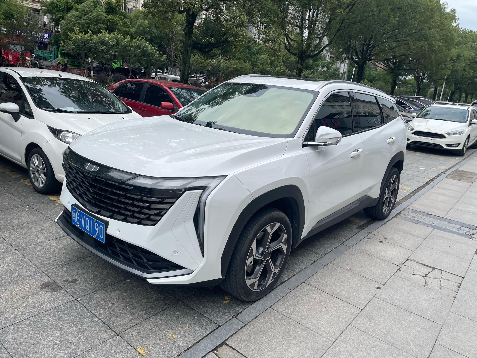 GEELY Boyue L 2024 car image 