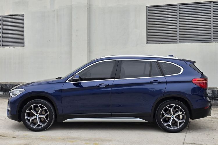 BMW X1 2018 #4 BMW X1 2018 car image #4